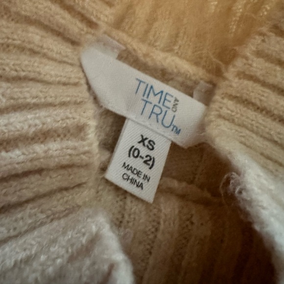 Time and Tru Mock Neck Sweater NWT - Picture 5 of 5